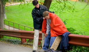 social worker helping homeless 